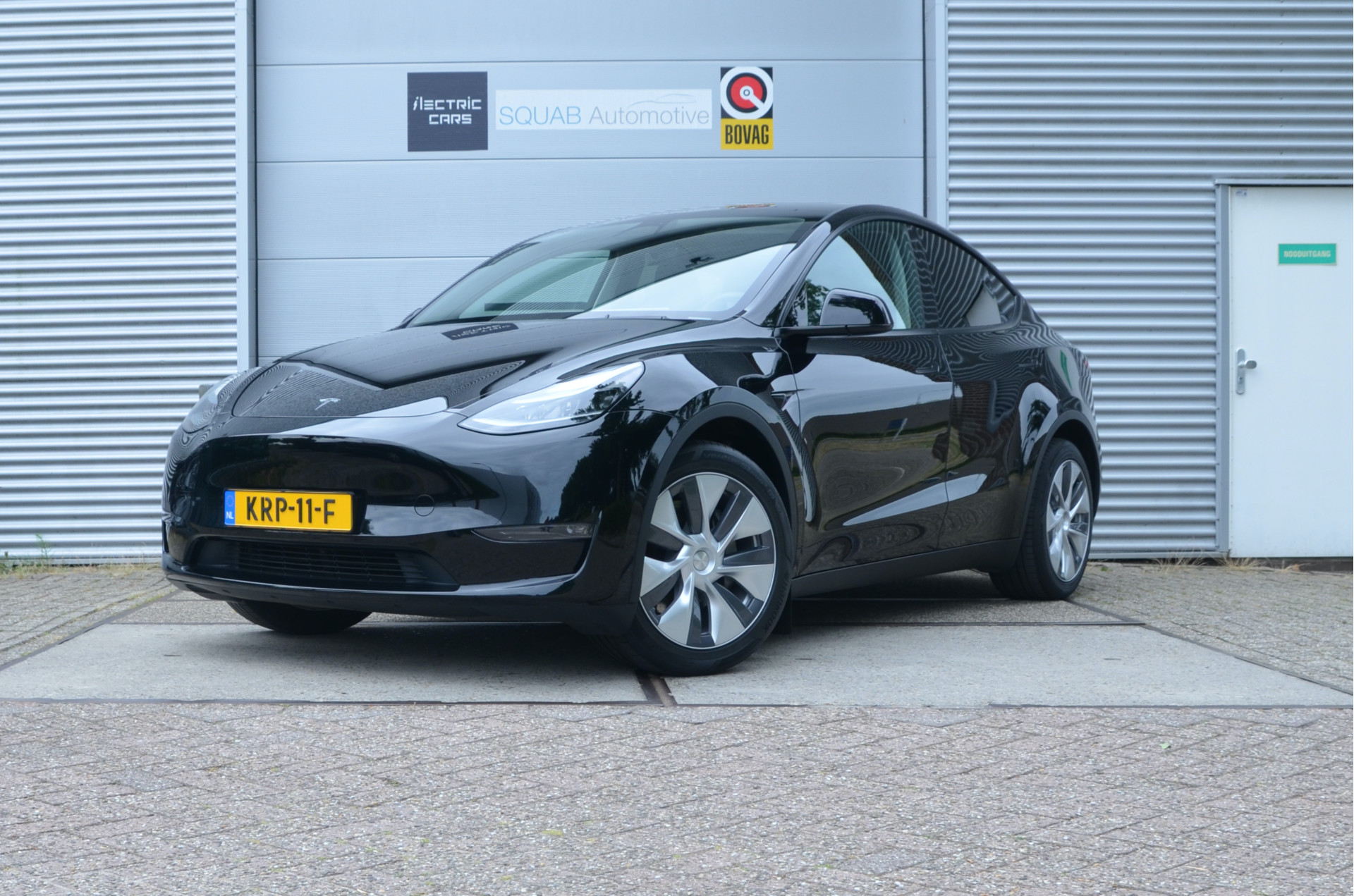 55413008/Tesla/Long Range AWD/Trekhaak (1.600kg), AutoPilot3.0 Ryzen