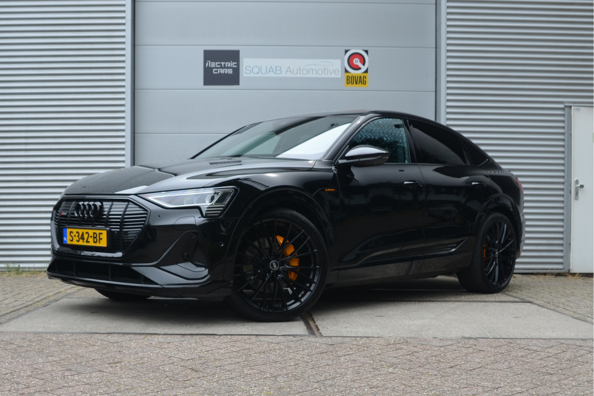 55552859/Audi/55 quattro S edition/23" Alu, Pano, HUD, S-line